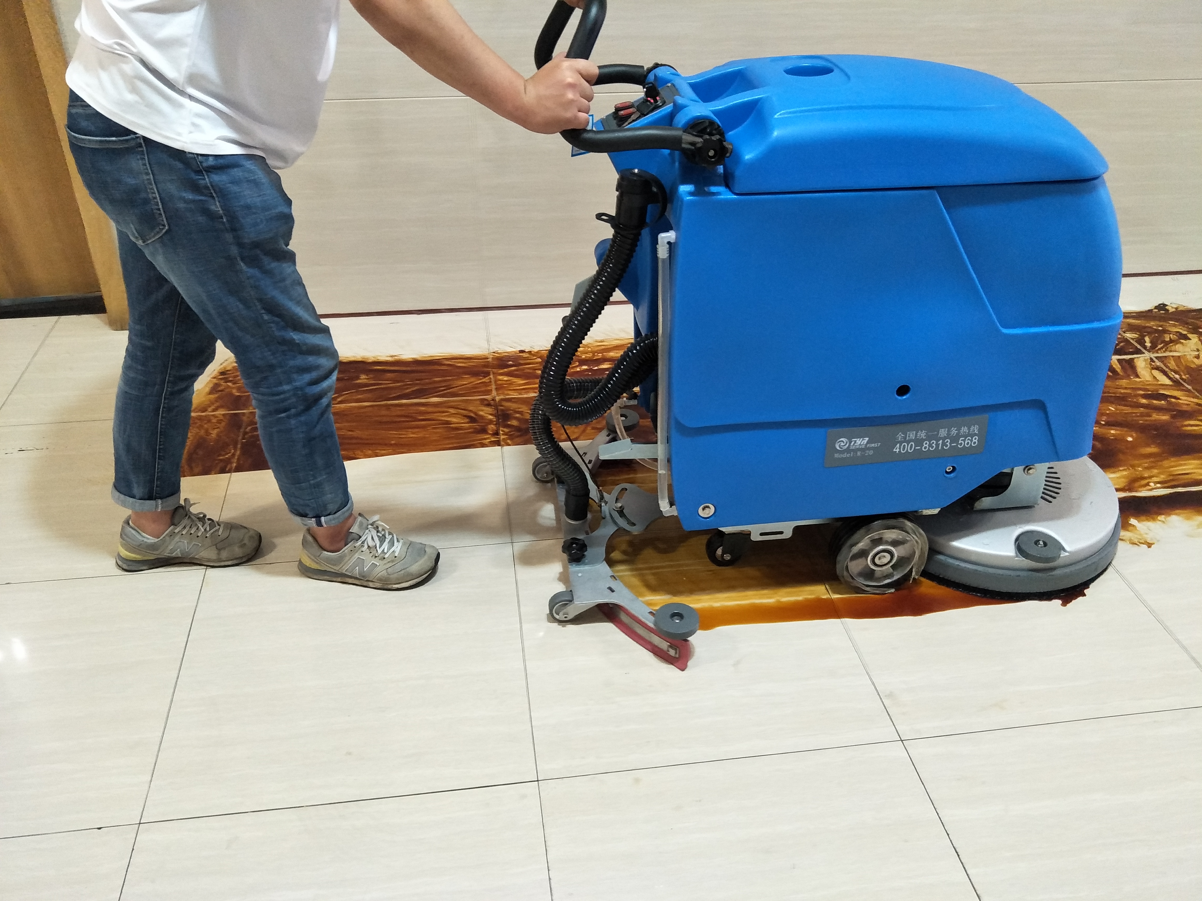 M-2 Dual Brush Scrubber